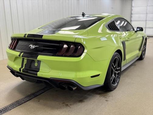 2020 Ford Mustang EcoBoost
