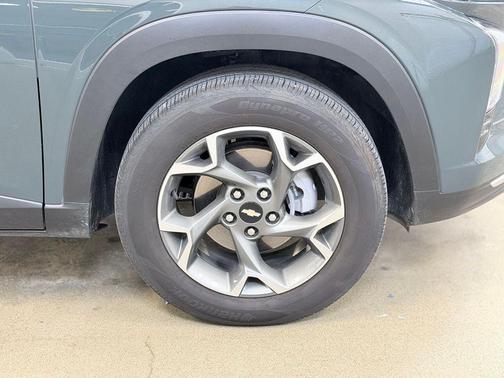 Cypress Gray 2025 Chevrolet Trax LT