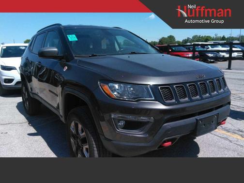 Granite Crystal Metallic Clearcoat 2018 Jeep Compass Trailhawk