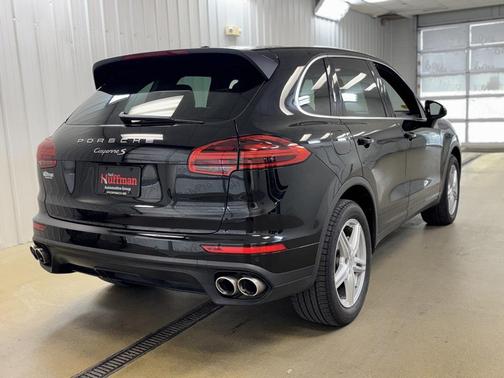 2017 Porsche Cayenne S