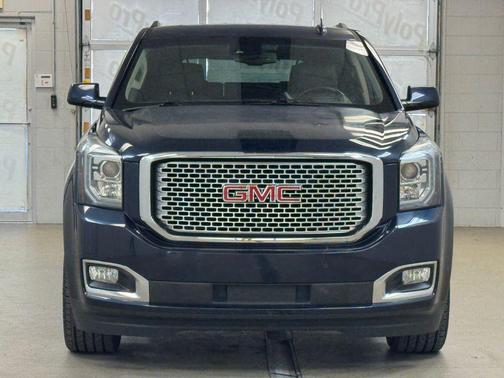 Dark Sapphire Blue Metallic 2017 GMC Yukon Denali