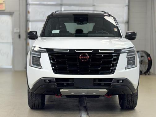 2025 Nissan Armada PRO-4X 4WD