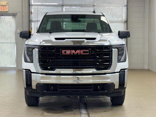Summit White 2026 GMC Sierra 2500 Pro