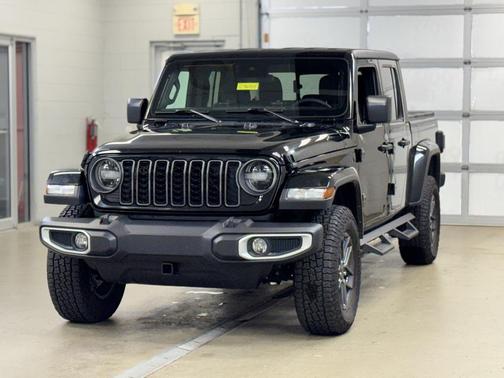 2024 Jeep Gladiator Sport S