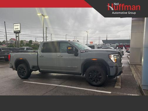 Thunderstorm Gray 2025 GMC Sierra 2500 AT4