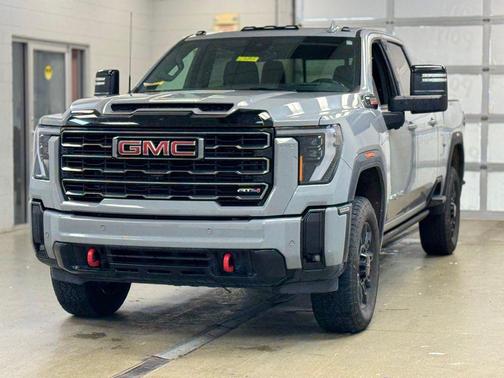 Thunderstorm Gray 2025 GMC Sierra 2500 AT4