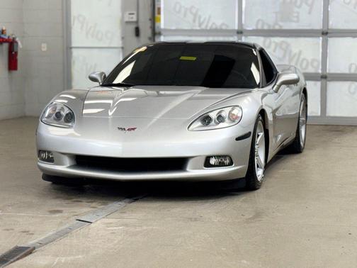2005 Chevrolet Corvette Base