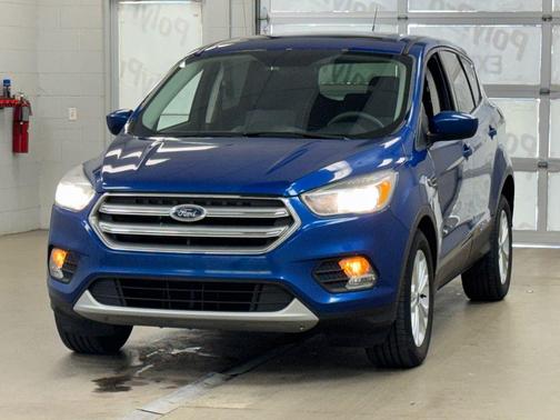 Lightning Blue 2017 Ford Escape SE