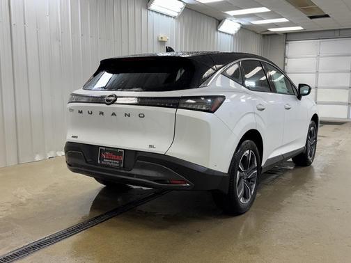 2025 Nissan Murano SL