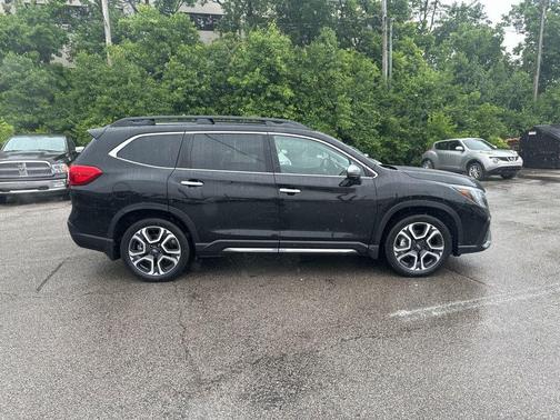 Crystal Black Silica 2023 Subaru Ascent Touring 7-Passenger