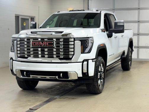 Summit White 2026 GMC Sierra 3500 Denali