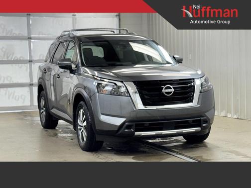 2025 Nissan Pathfinder SL 4WD