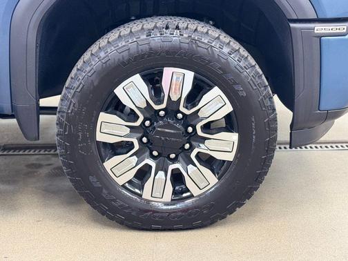 Downpour Metallic 2026 GMC Sierra 2500 Denali