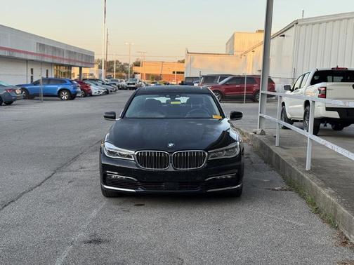 2018 BMW 750 i xDrive