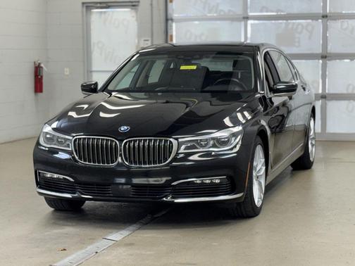 2018 BMW 750 i xDrive