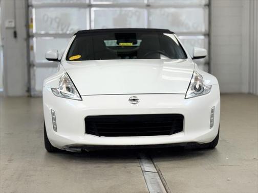 2016 Nissan 370Z Touring