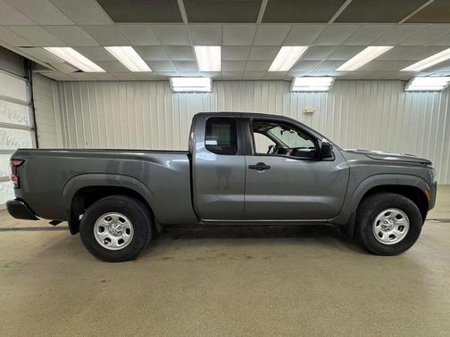 Gun Metallic 2024 Nissan Frontier S