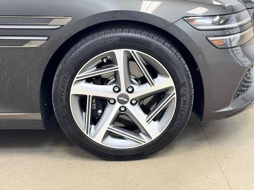 2023 Genesis G80 2.5T RWD