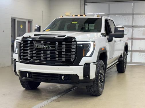 2025 GMC Sierra 3500 Denali