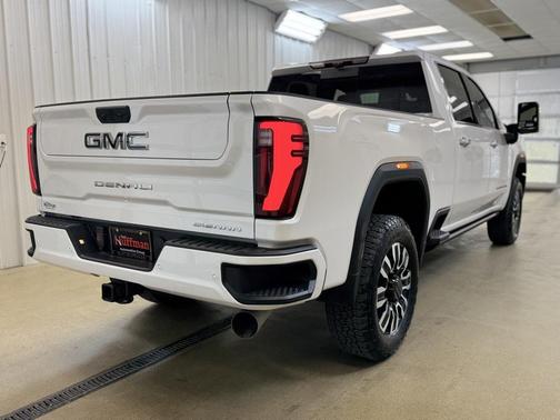 2025 GMC Sierra 3500 Denali