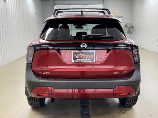 2026 Nissan Kicks SR