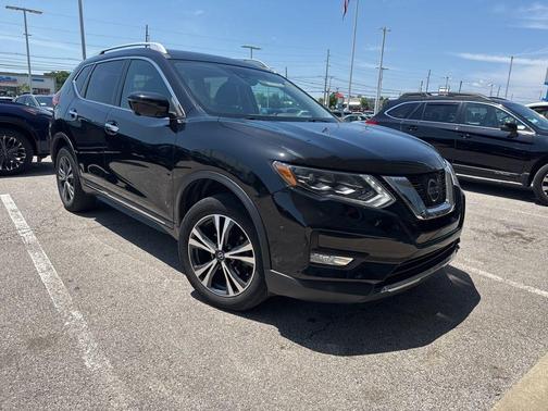 Magnetic Black 2017 Nissan Rogue SL