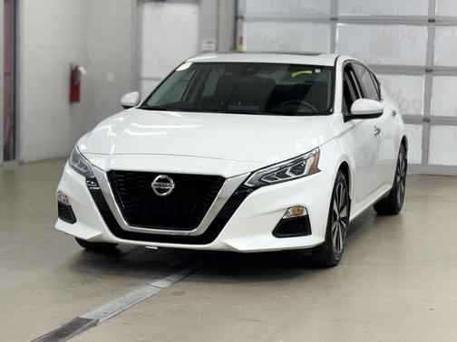 2022 Nissan Altima 2.5 SV