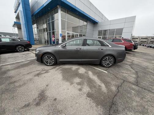 2017 Lincoln MKZ Base