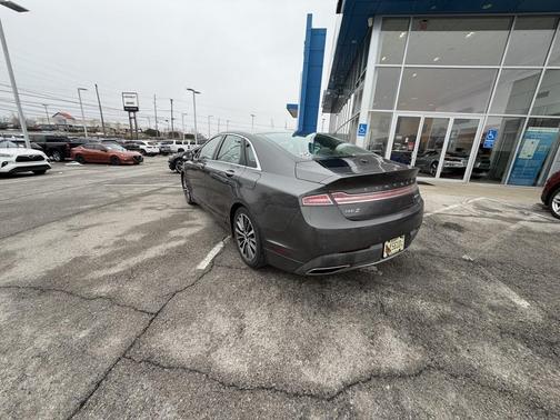 2017 Lincoln MKZ Base