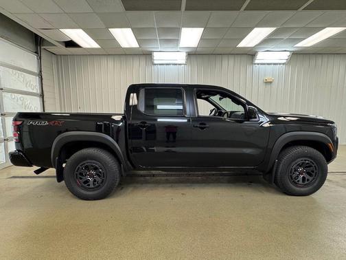 Super Black 2026 Nissan Frontier PRO-4X