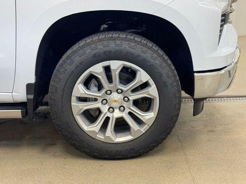 Polar White Tricoat 2026 Chevrolet Silverado 1500 LTZ