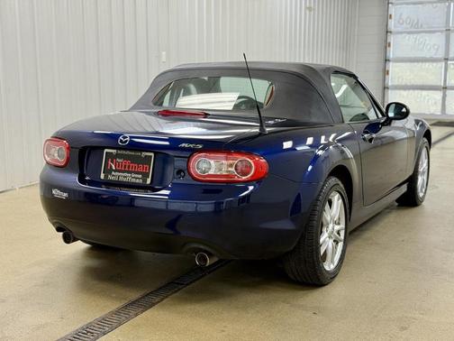 2010 Mazda MX-5 Miata Sport