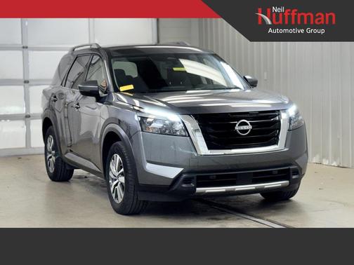 2025 Nissan Pathfinder SL 4WD