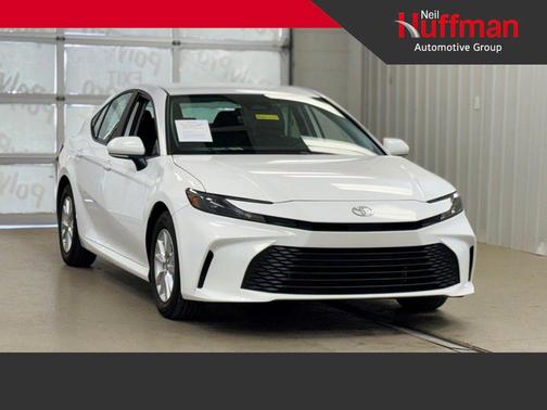 Ice 2025 Toyota Camry LE