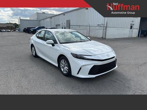 Ice 2025 Toyota Camry LE