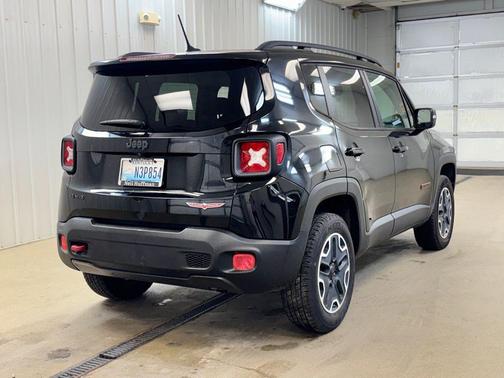 2016 Jeep Renegade Trailhawk