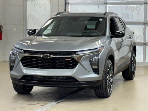 Sterling Gray Metallic 2026 Chevrolet Trax FWD 2RS
