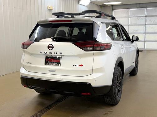 Everest White Pearl Tricoat 2026 Nissan Rogue Rock Creek