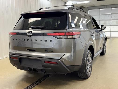 2024 Nissan Pathfinder SV 4WD