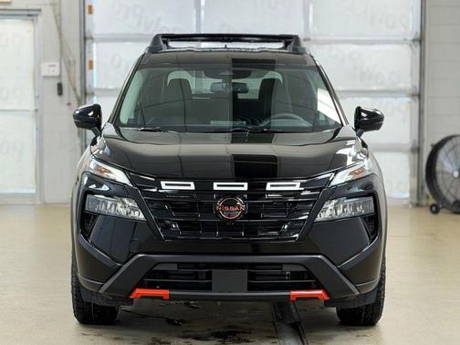 Super Black 2026 Nissan Rogue Rock Creek