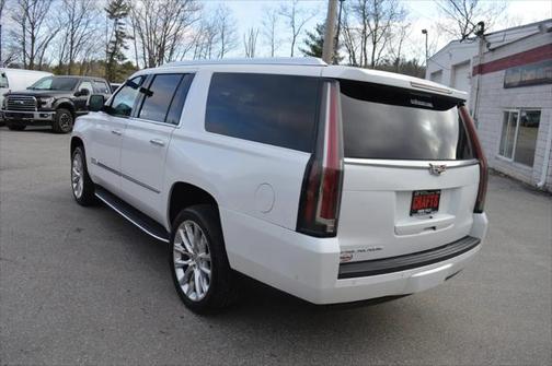 2019 Cadillac Escalade ESV Luxury