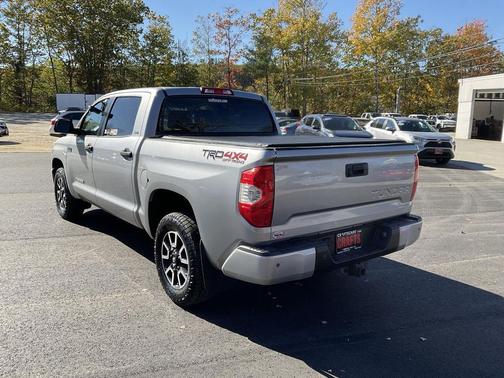 2017 Toyota Tundra SR5