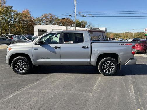 2017 Toyota Tundra SR5