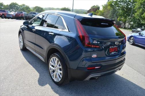 2020 Cadillac XT4 Premium Luxury