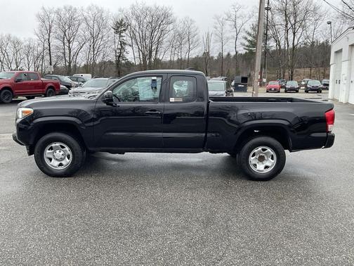2016 Toyota Tacoma SR