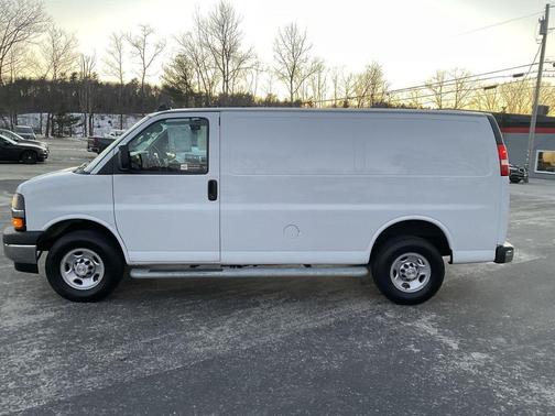 2024 Chevrolet Express 2500 RWD 2500 Regular Wheelbase WT