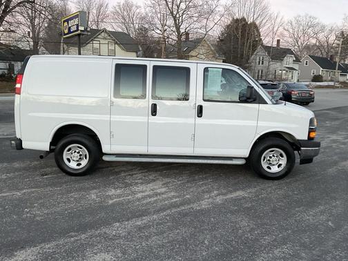 2024 Chevrolet Express 2500 RWD 2500 Regular Wheelbase WT