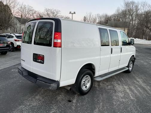 2024 Chevrolet Express 2500 RWD 2500 Regular Wheelbase WT
