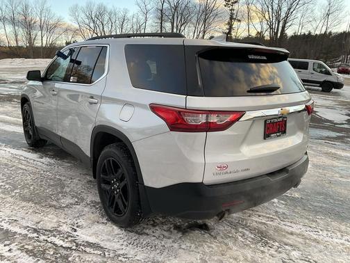 2021 Chevrolet Traverse LT Leather