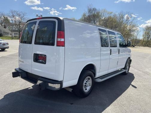 Summit White 2024 Chevrolet Express 2500 LT